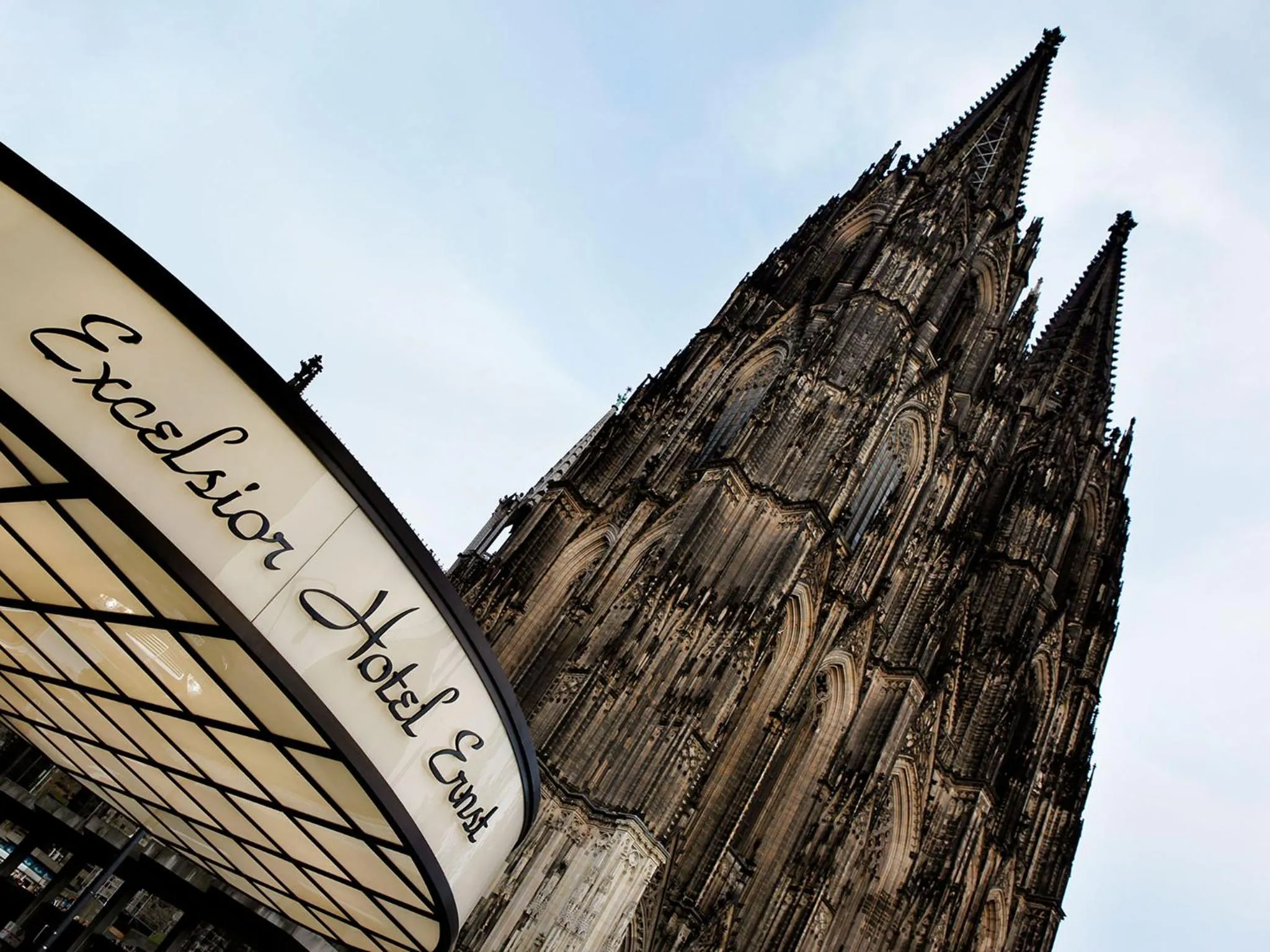 Facade/entrance in Excelsior Hotel Ernst am Dom