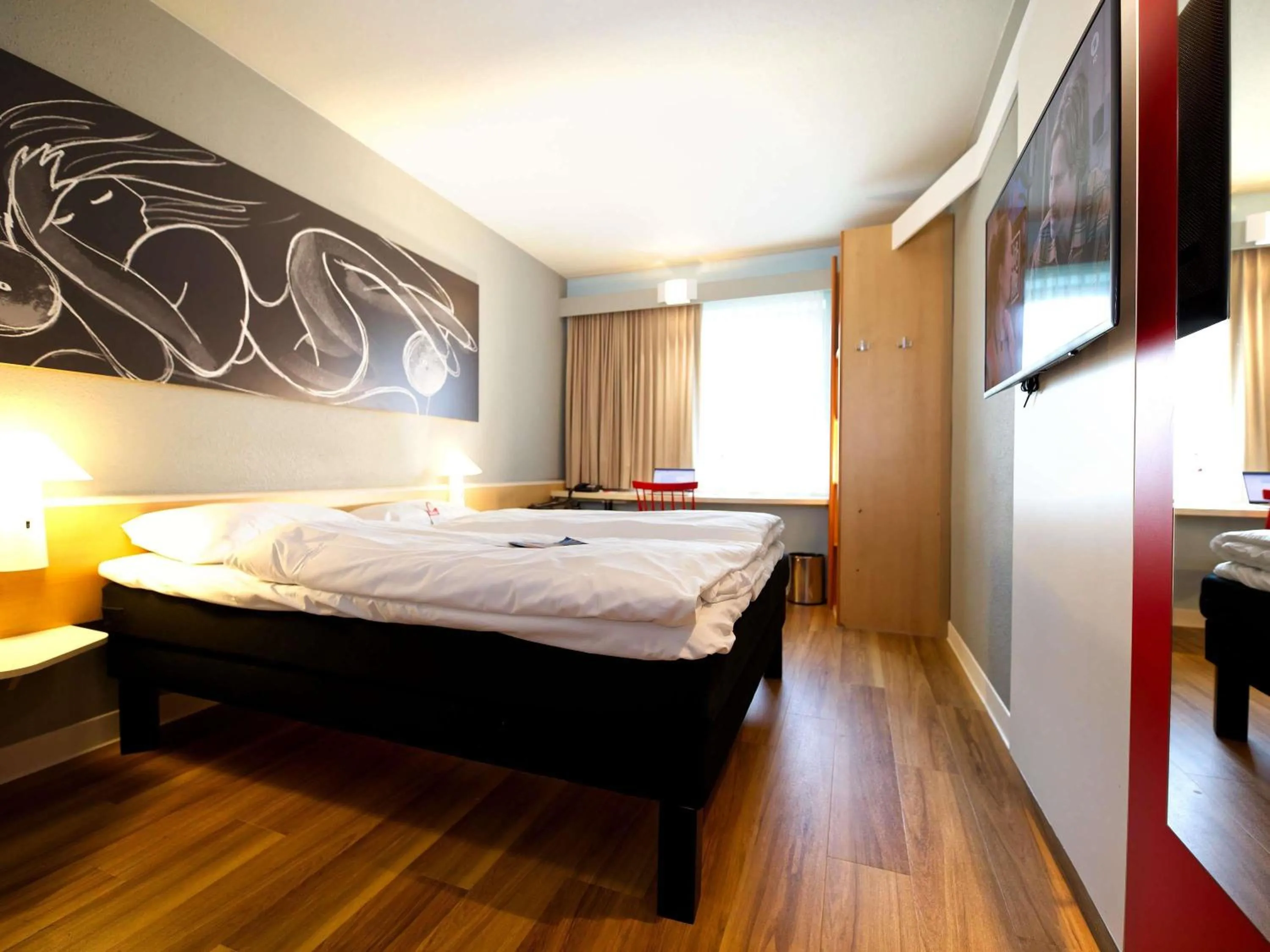 Bedroom, Bed in ibis Köln Messe