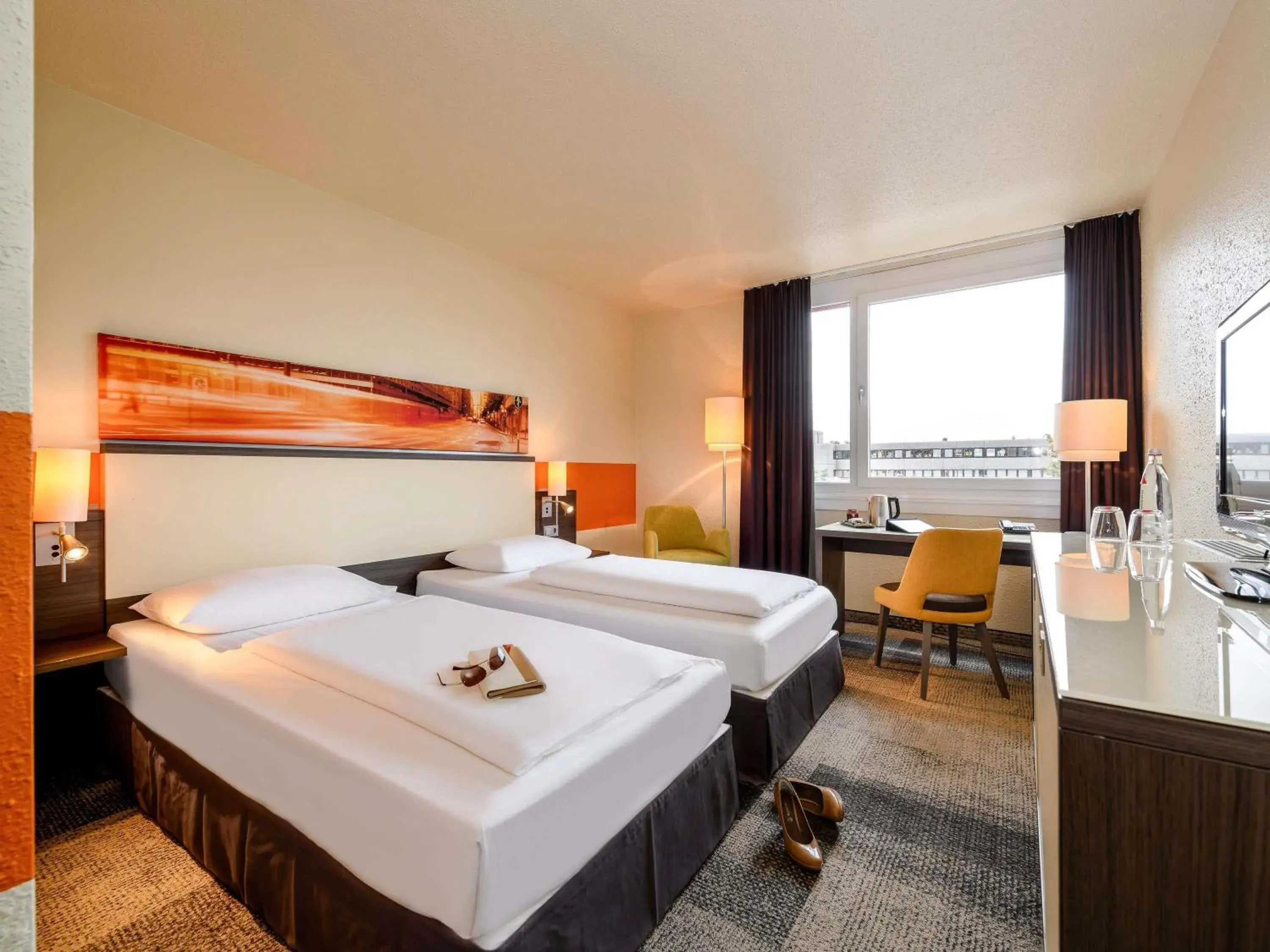 Bedroom, Bed in Mercure Hotel Köln West Bedroom, Bed in Mercure Hotel Köln West