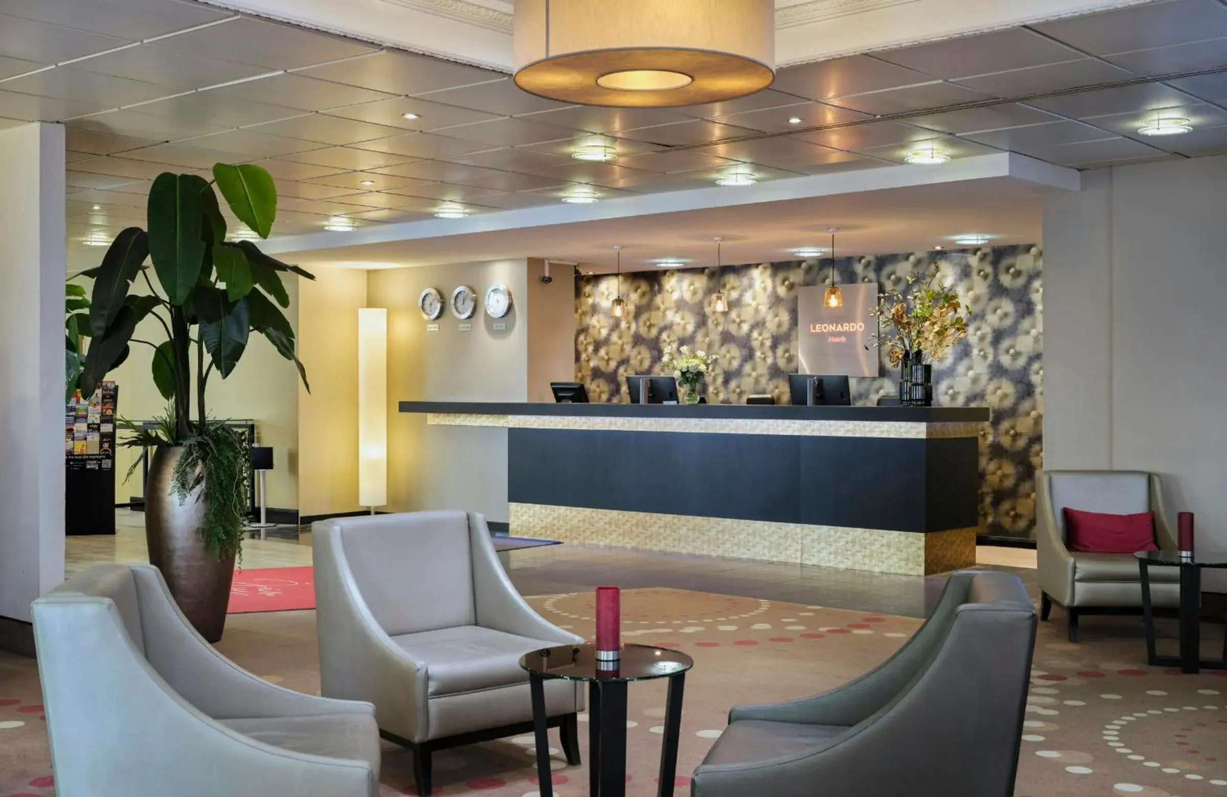 Lobby or reception in Leonardo Hotel Hamburg City Nord Lobby or reception in Leonardo Hotel Hamburg City Nord