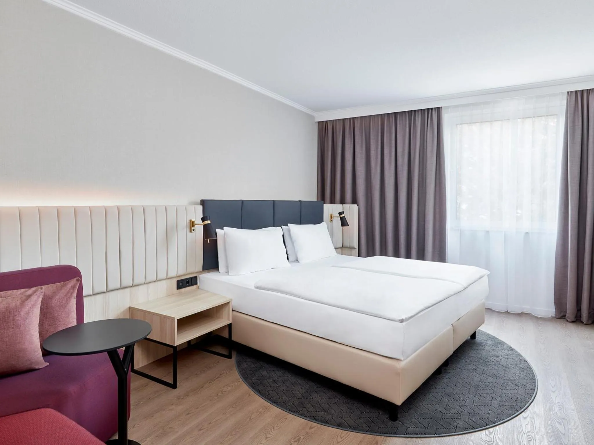 Bed in Crowne Plaza Hamburg-City Alster by IHG