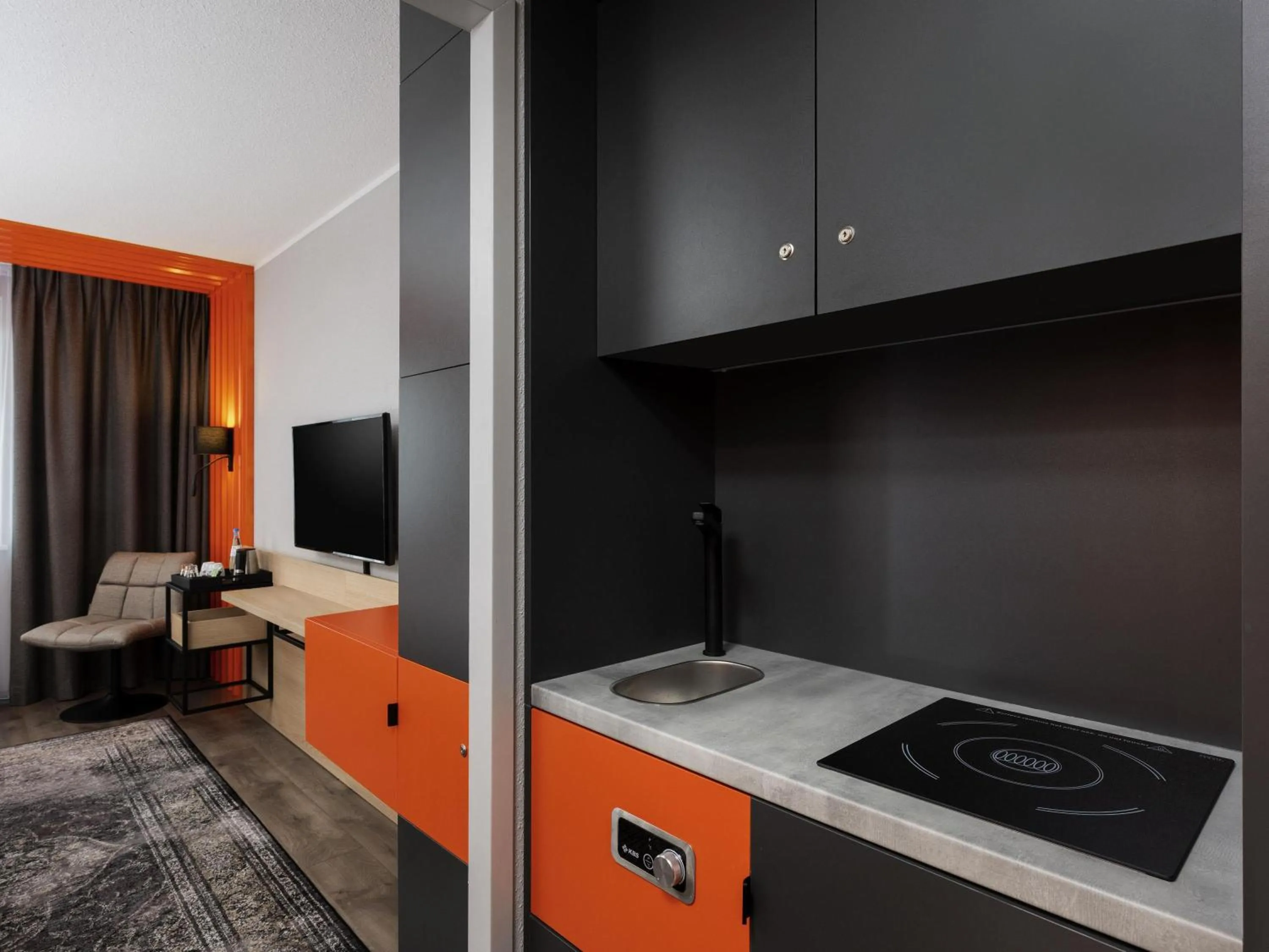 Bedroom in ibis Styles Berlin Treptow
