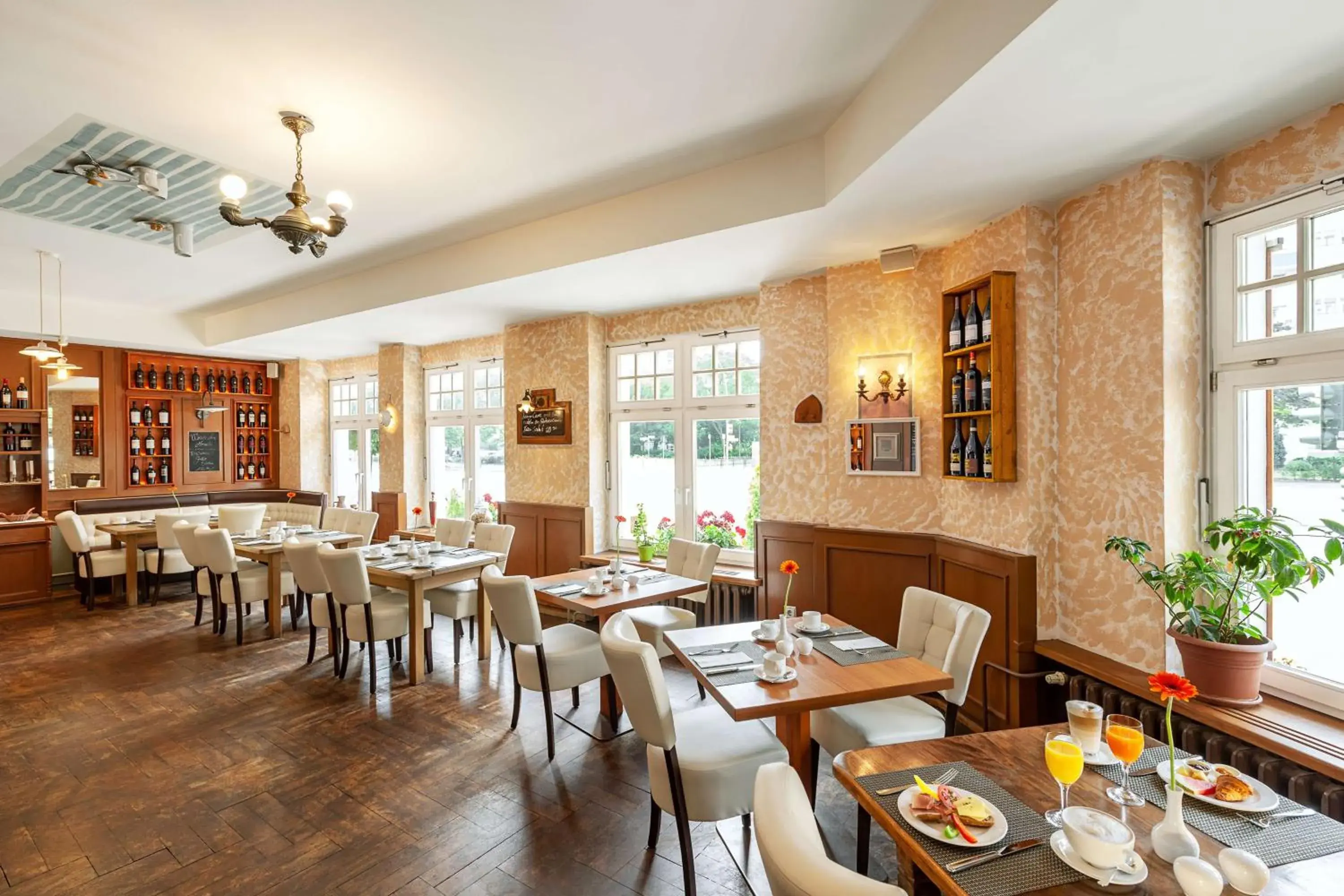 Restaurant/places to eat in NH Berlin City Ost Restaurant/places to eat in NH Berlin City Ost