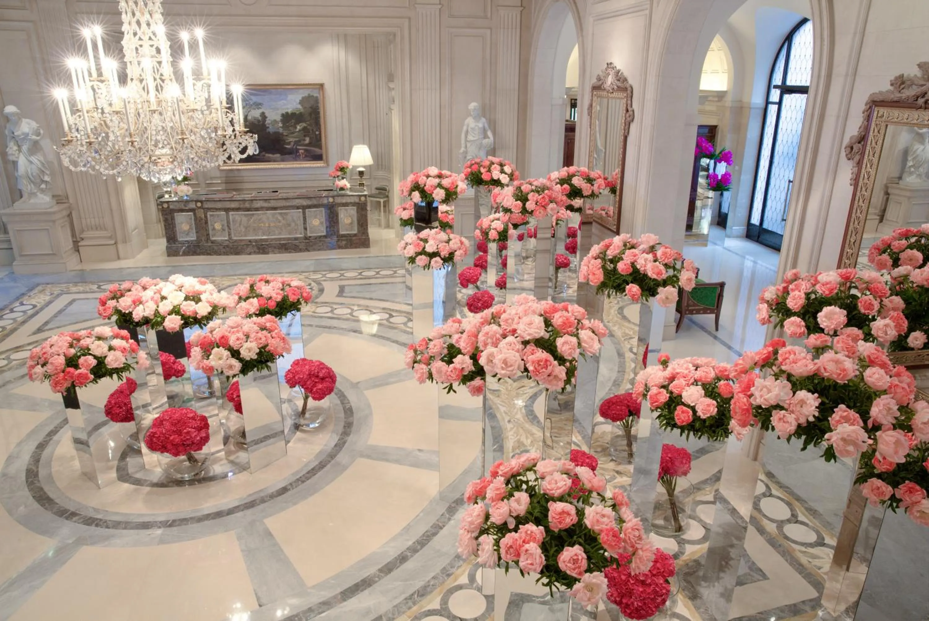 Lobby or reception in Four Seasons Hotel George V Paris