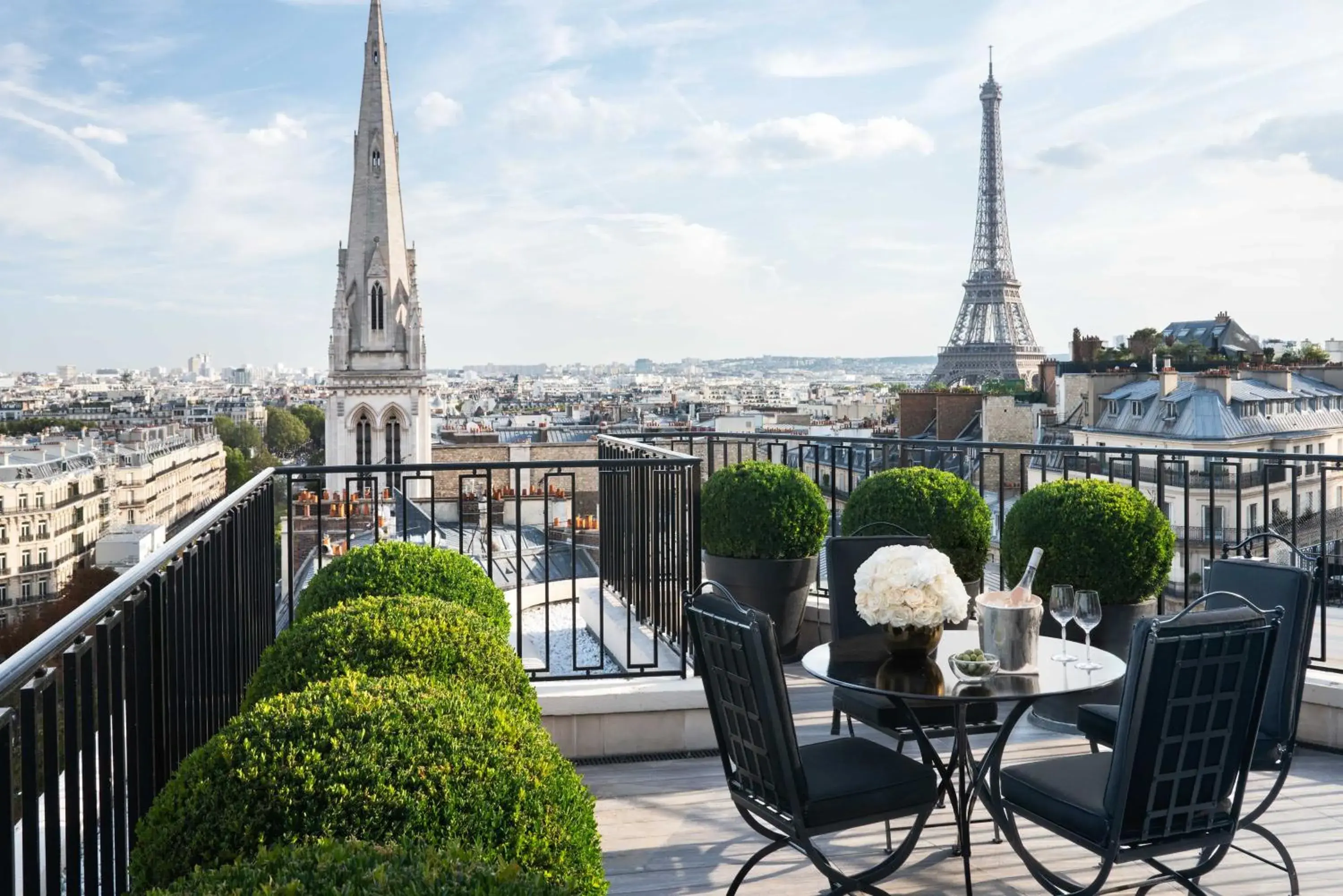 Balcony/Terrace in Four Seasons Hotel George V Paris Balcony/Terrace in Four Seasons Hotel George V Paris