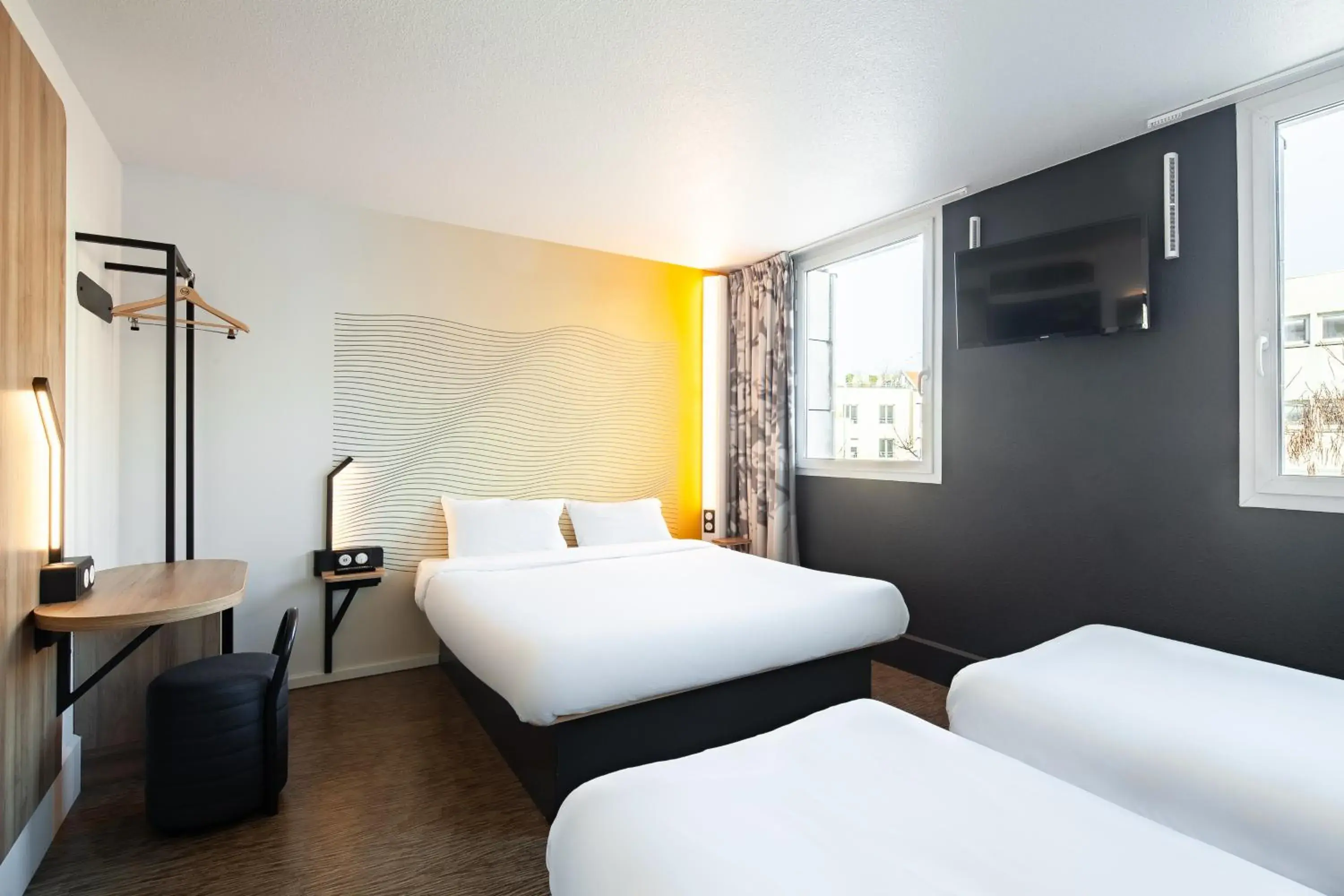 Bedroom, Bed in B&B HOTEL Paris Saint-Denis Pleyel Bedroom, Bed in B&B HOTEL Paris Saint-Denis Pleyel