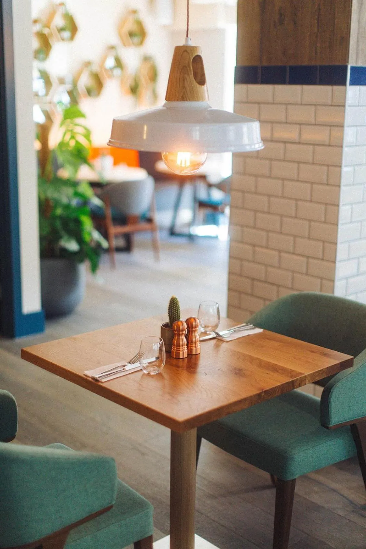 Restaurant/places to eat in The Corner London City