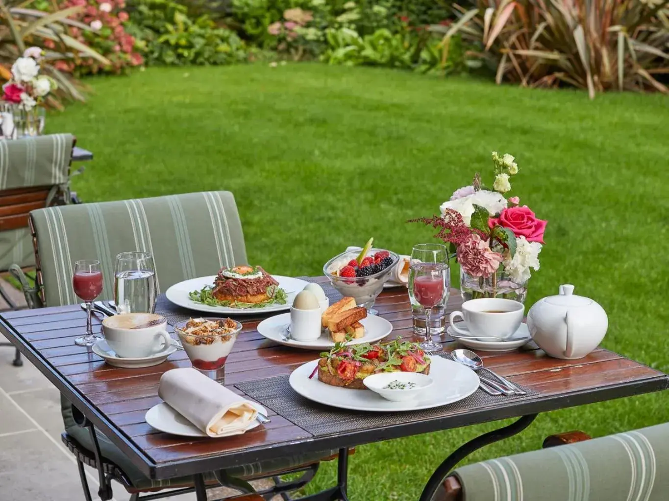 Breakfast in Mandarin Oriental Hyde Park, London Breakfast in Mandarin Oriental Hyde Park, London