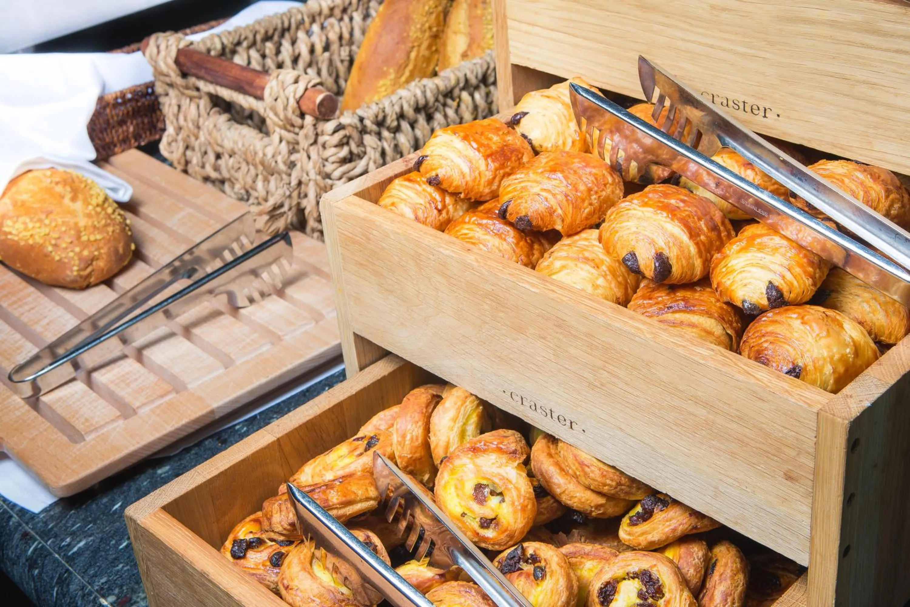 Breakfast in InterContinental Bordeaux Le Grand Hotel by IHG