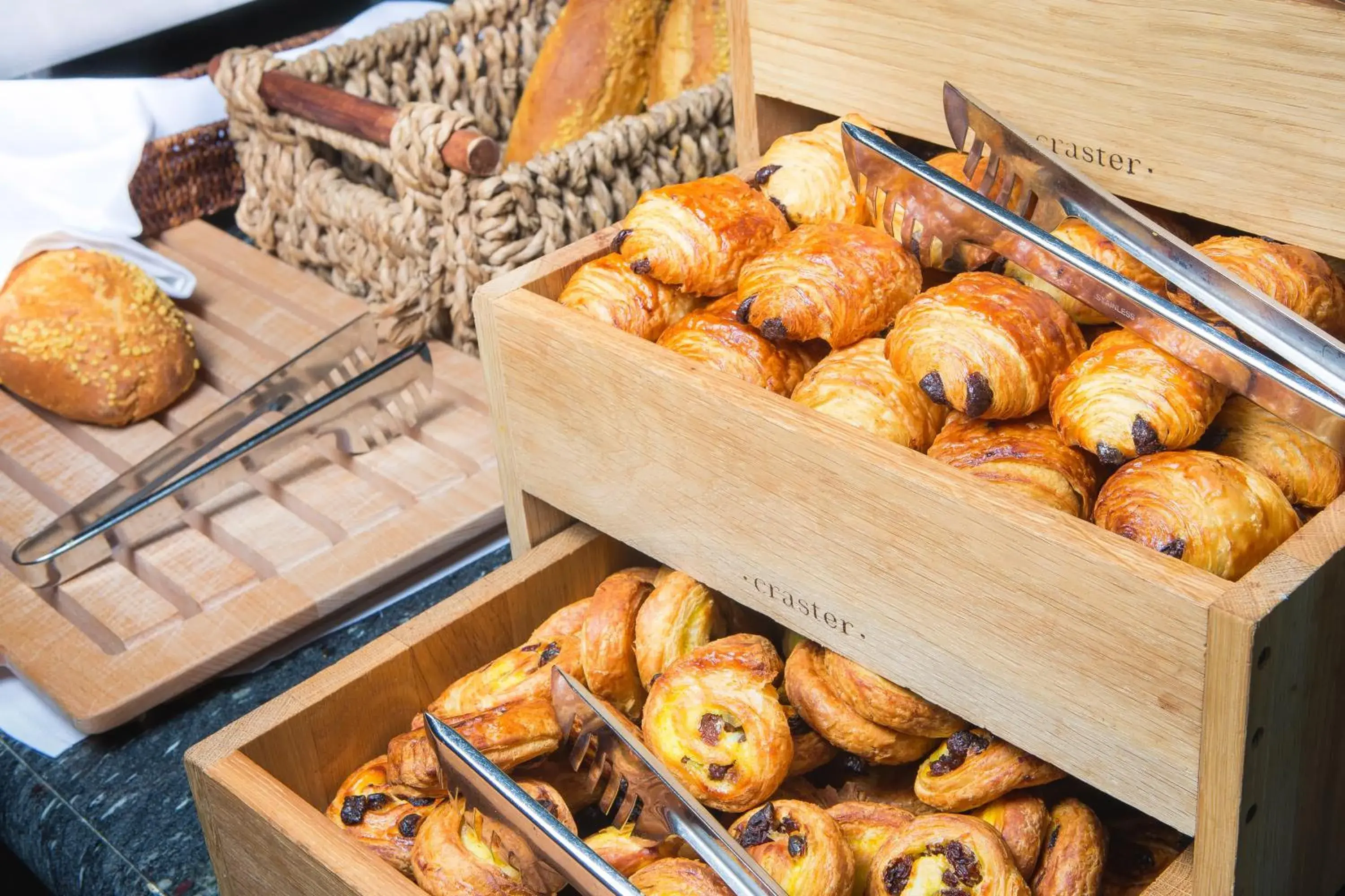 Breakfast in InterContinental Bordeaux Le Grand Hotel by IHG Breakfast in InterContinental Bordeaux Le Grand Hotel by IHG