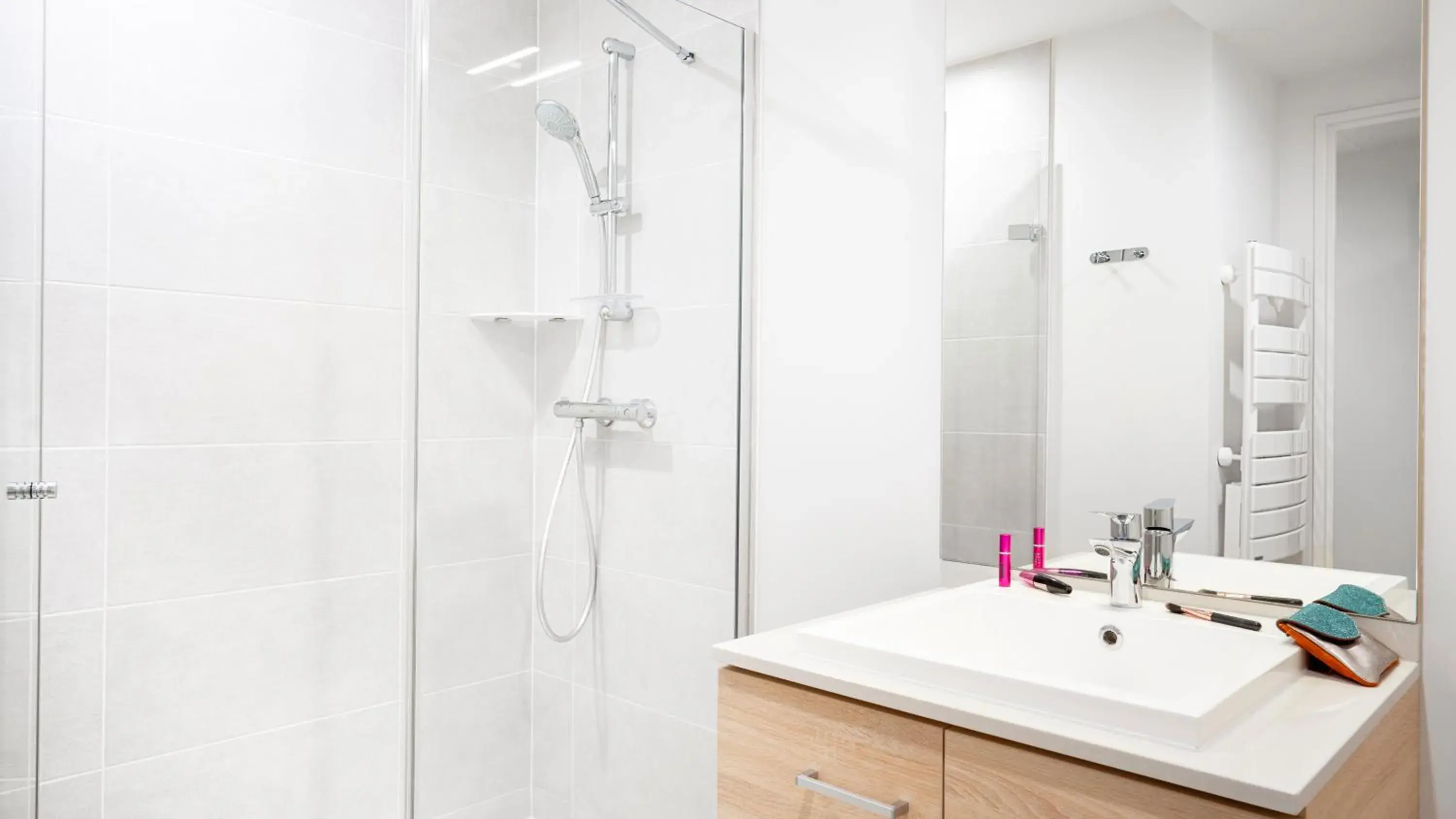 Shower in Residhome Nice Aéroport Shower in Residhome Nice Aéroport