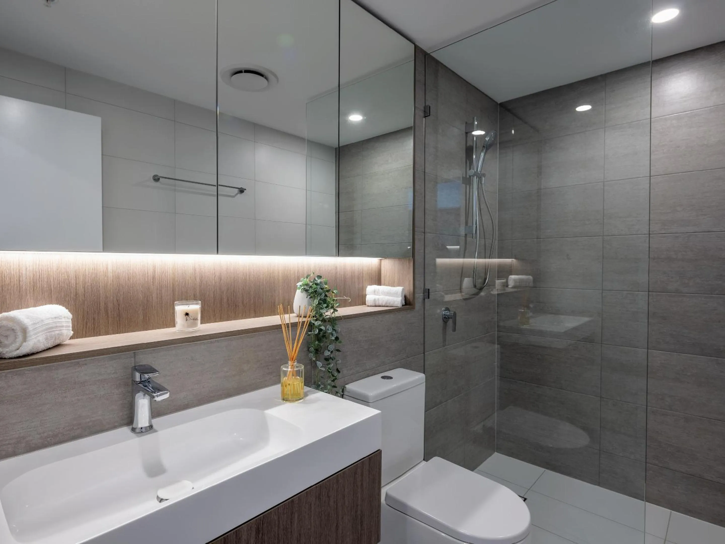 Shower in The Star Residences - Gold Coast