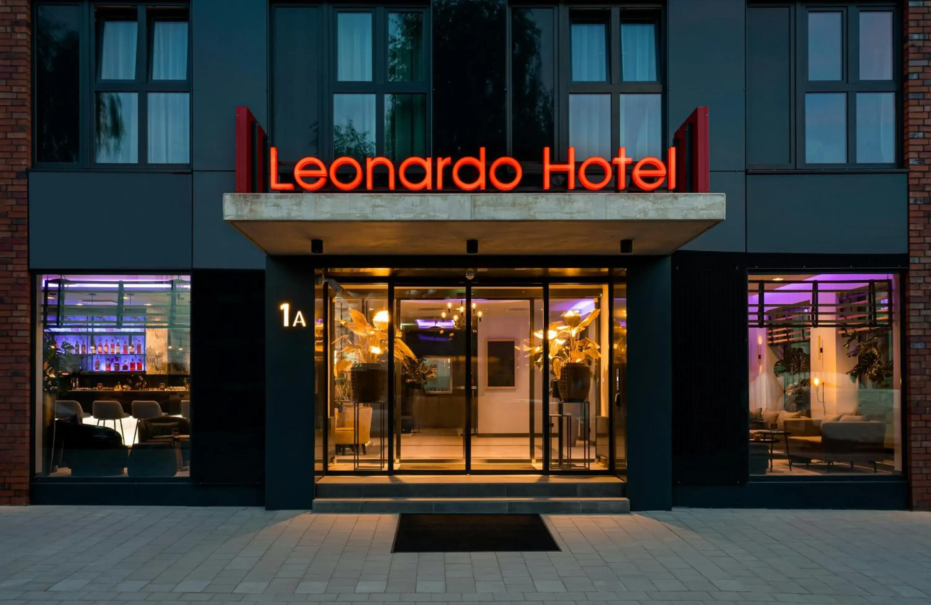 Facade/entrance in Leonardo Hotel Hamburg Altona Facade/entrance in Leonardo Hotel Hamburg Altona