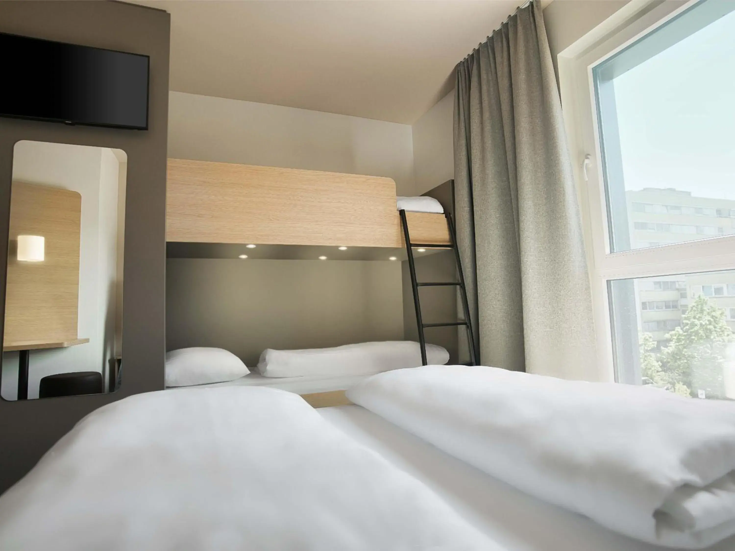 Photo of the whole room, Bed in B&B Hotel Köln-City Photo of the whole room, Bed in B&B Hotel Köln-City