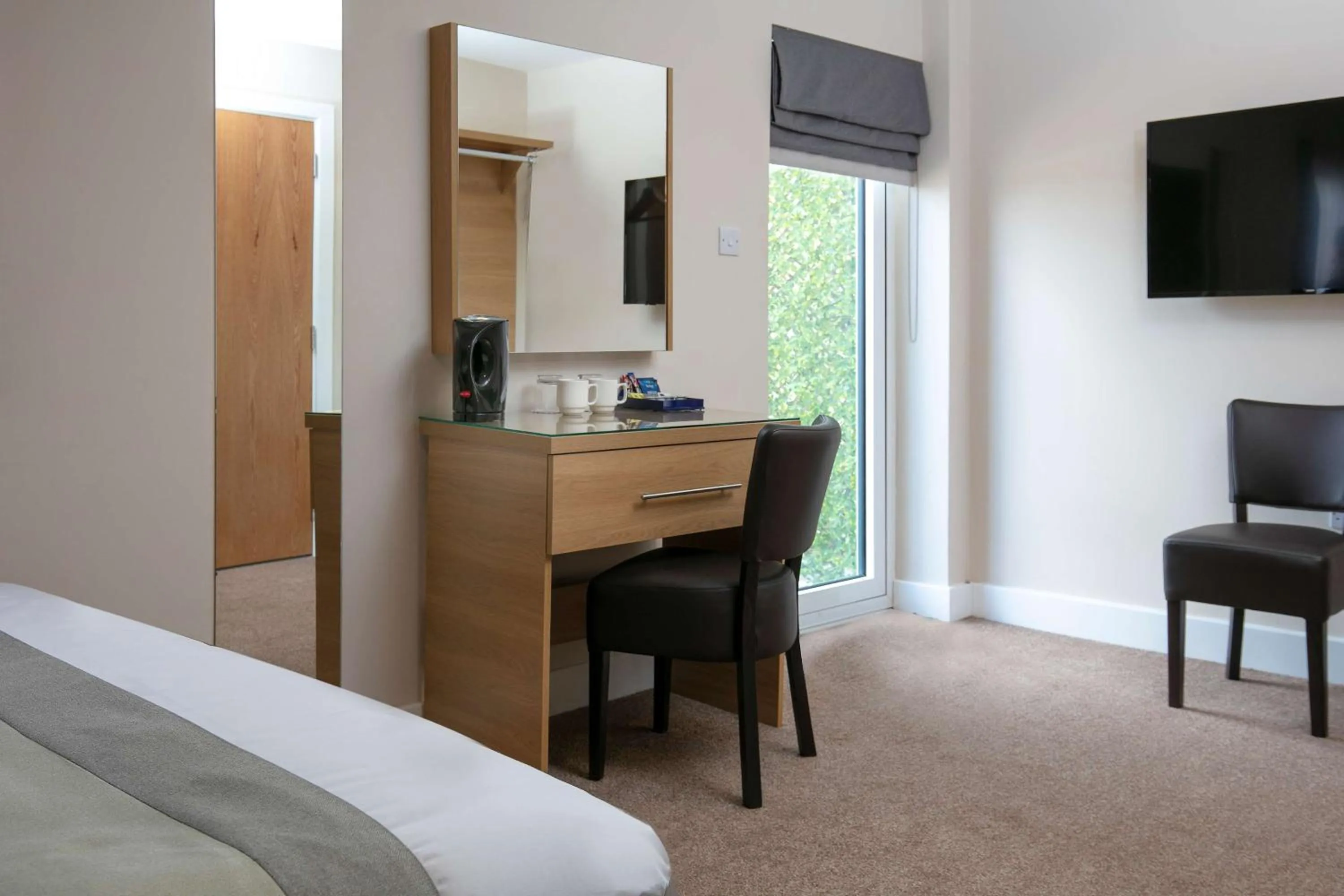 Other, Bed in Best Western Northfields Ealing Hotel