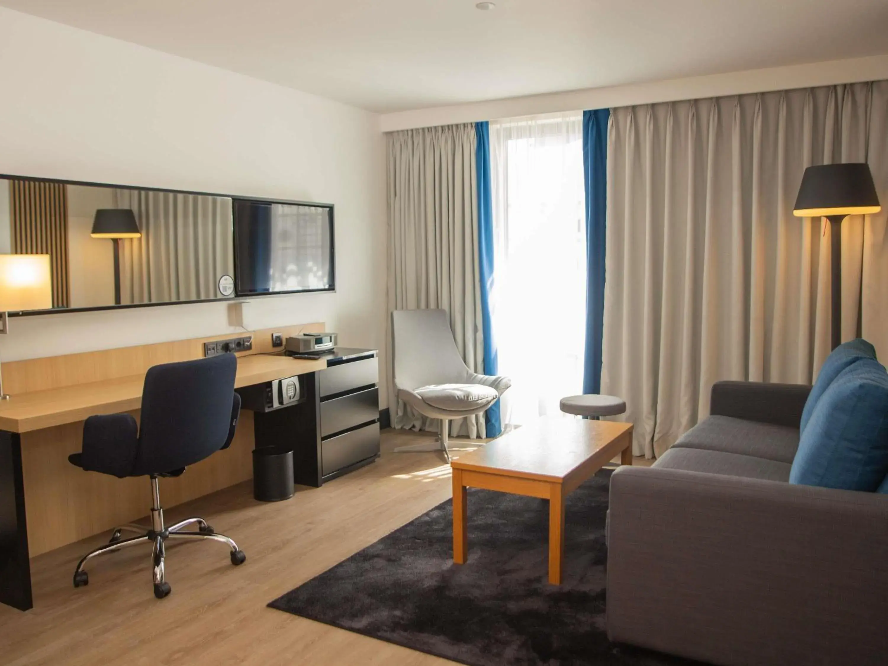 Bedroom in Novotel London Wembley Bedroom in Novotel London Wembley