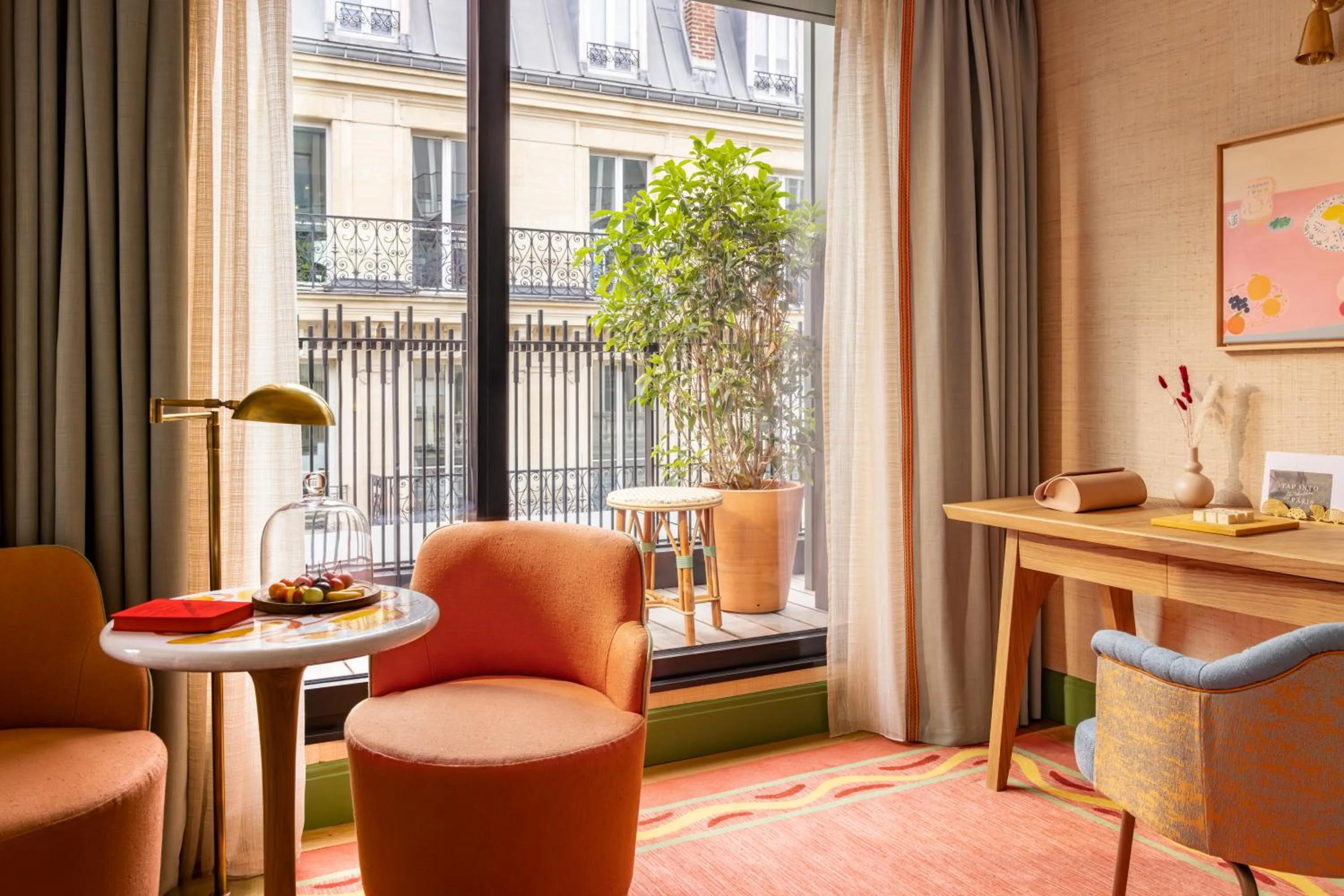 Seating area in La Fantaisie