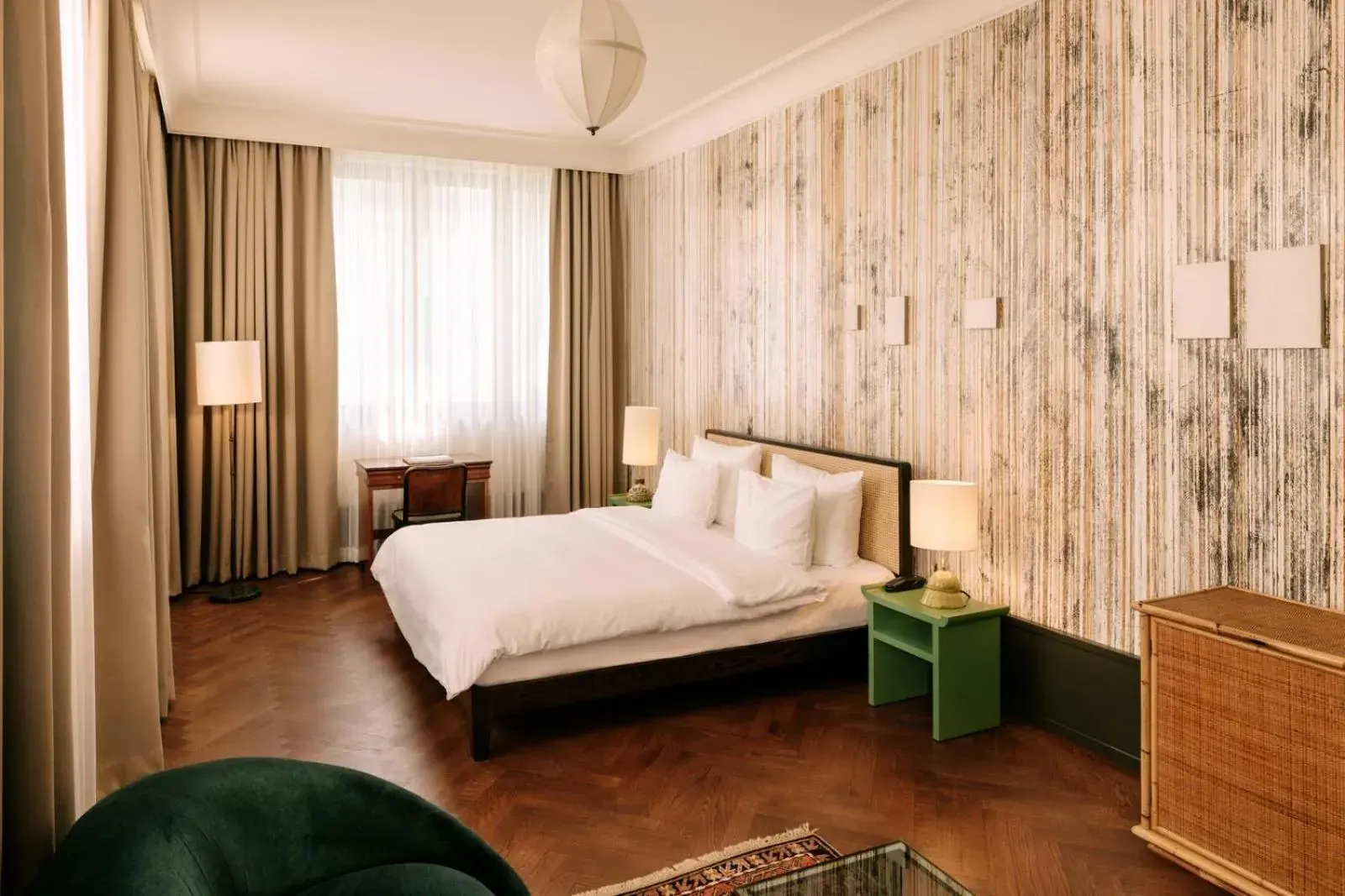 Photo of the whole room, Bed in Boutique Hotel Château Royal Photo of the whole room, Bed in Boutique Hotel Château Royal