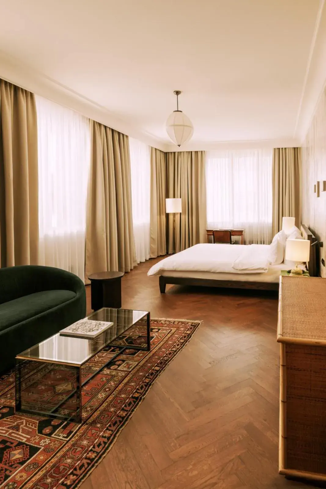 Photo of the whole room, Bed in Boutique Hotel Château Royal Photo of the whole room, Bed in Boutique Hotel Château Royal
